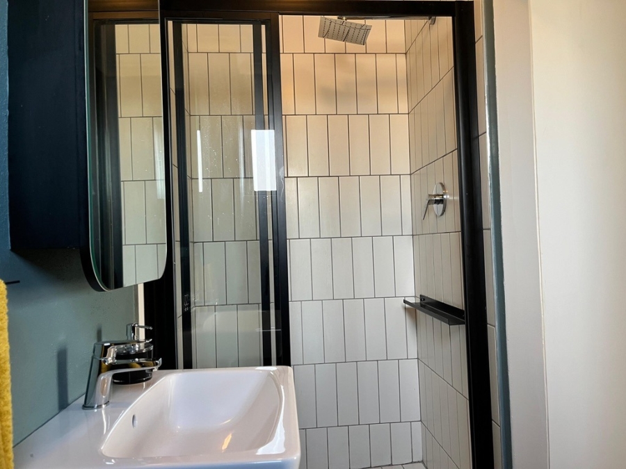 1 Bedroom Property for Sale in Table View Western Cape